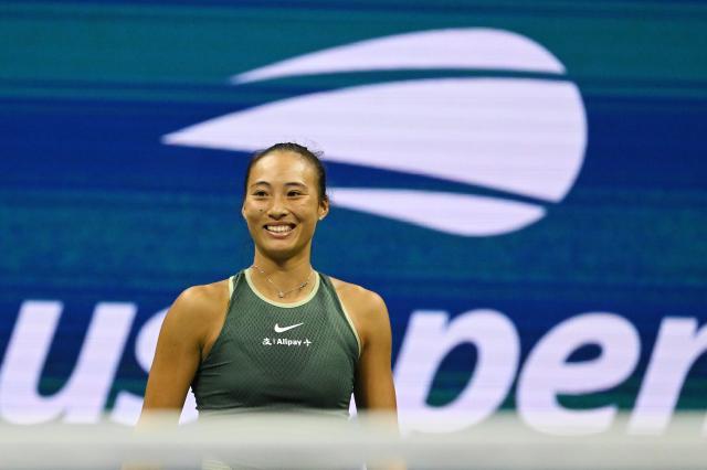 1726028883065069517.jpg (体育)(12)网球——美网:郑钦文晋级女单八强XxjpseC007245_20240902_PEPFN0A001.jpg